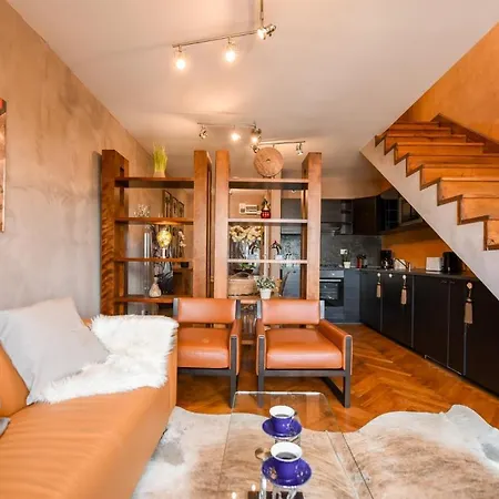 New - Elegant Duplex With Amazing View & Balcony - Homey